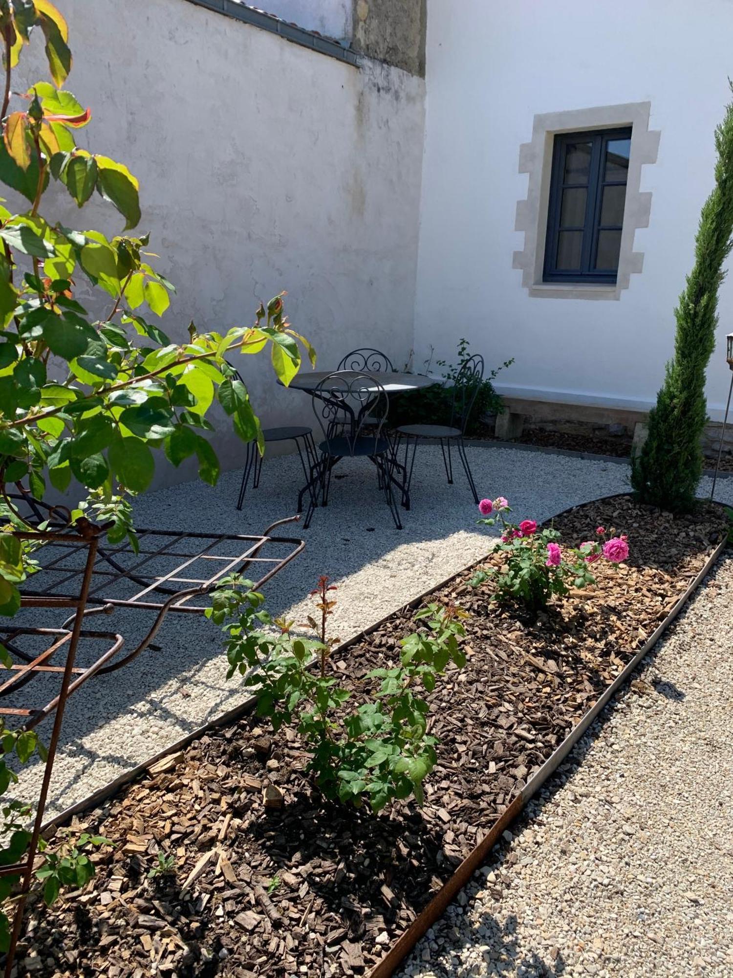 La Rochelle L'Ile De Re Autrement Villa Nieul-sur-Mer Exterior photo
