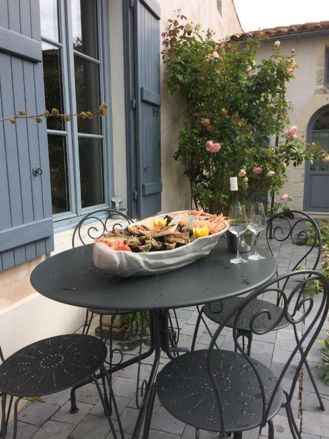 La Rochelle L'Ile De Re Autrement Villa Nieul-sur-Mer Exterior photo